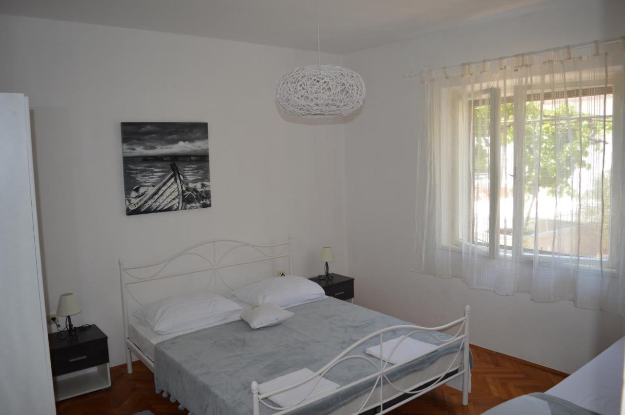 Goga Apartments Primosten Luaran gambar